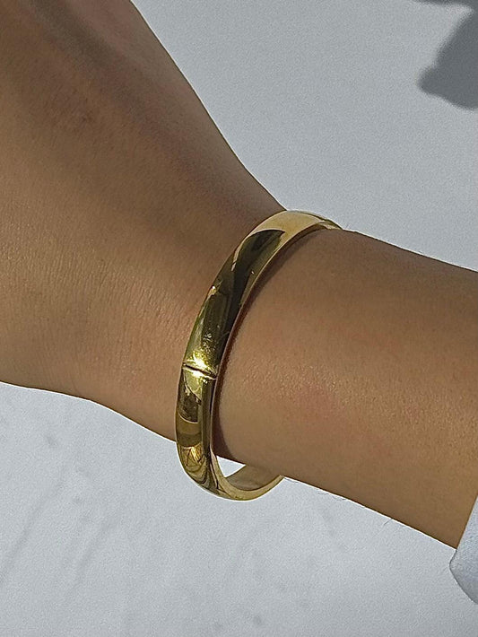 BANGLE BRACELET 