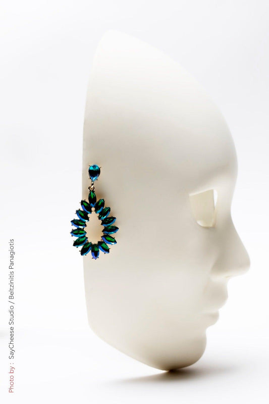 Clean Lines - Athentic Jewels